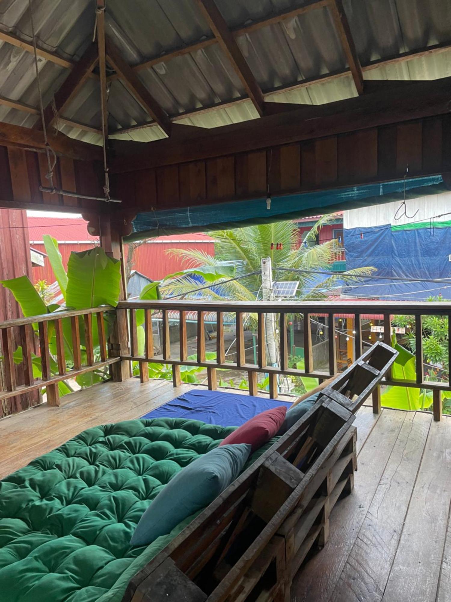 The Hornbill Hostel Koh Rong Sanloem Luaran gambar